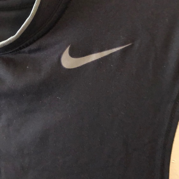 Nike pro black workout tank size s - Picture 2 of 2